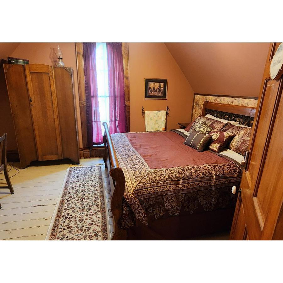 The Carson House Bed & Breakfast Bed & Breakfast Pittsburg Exterior photo